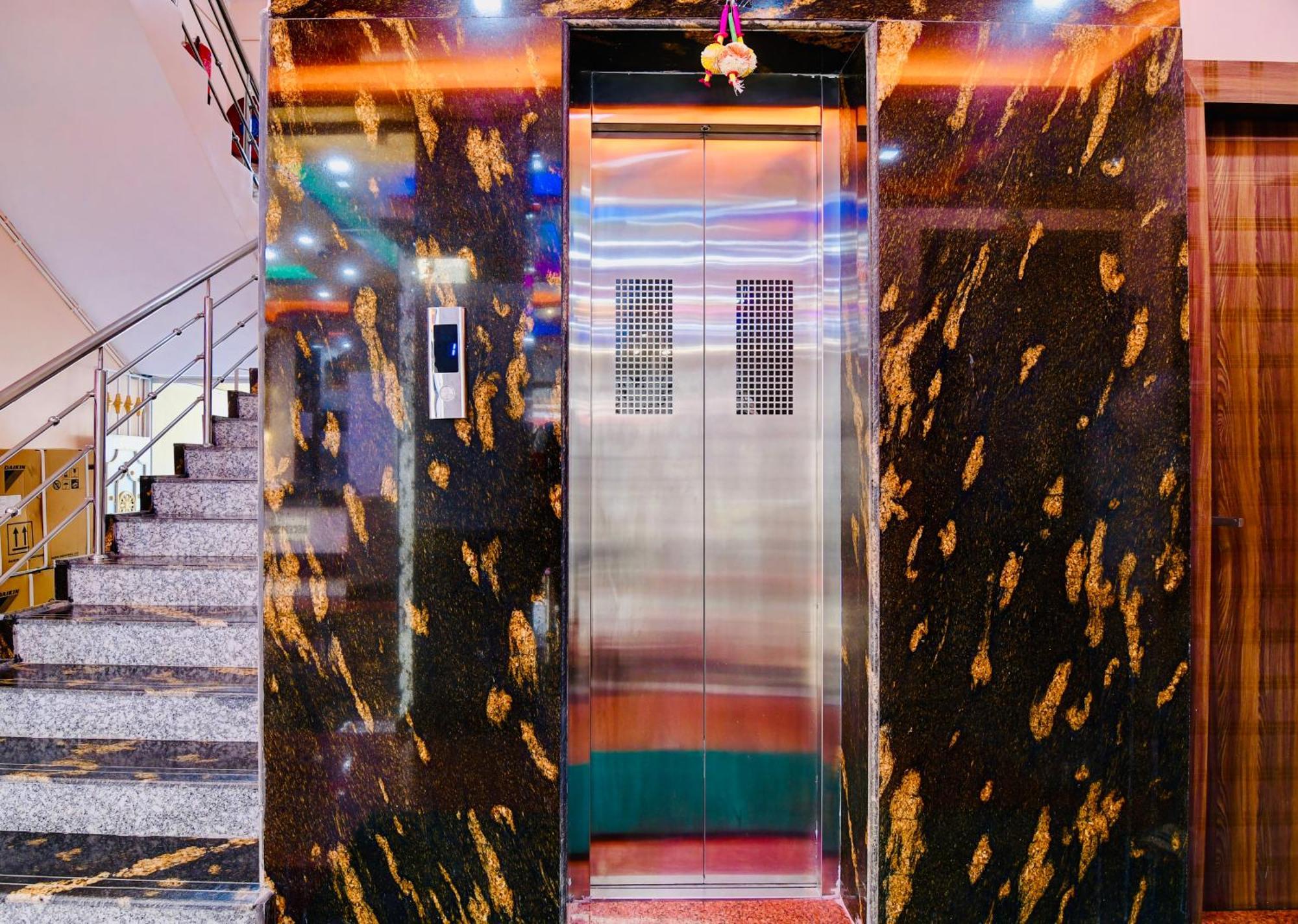 Hotel Kanan Inn Calcutta Eksteriør billede